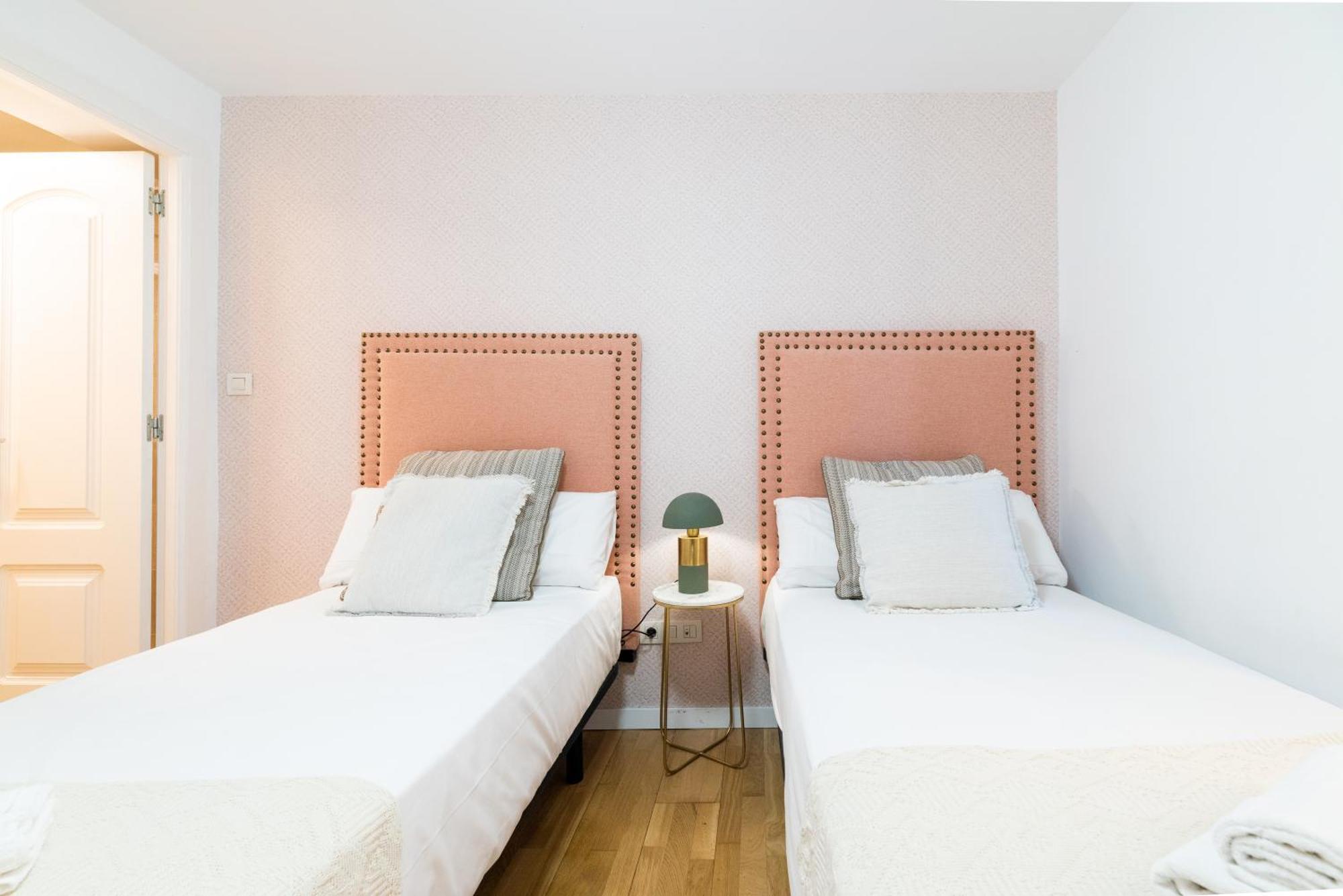 Moderno Apartamento En Granada Centro Ngoại thất bức ảnh