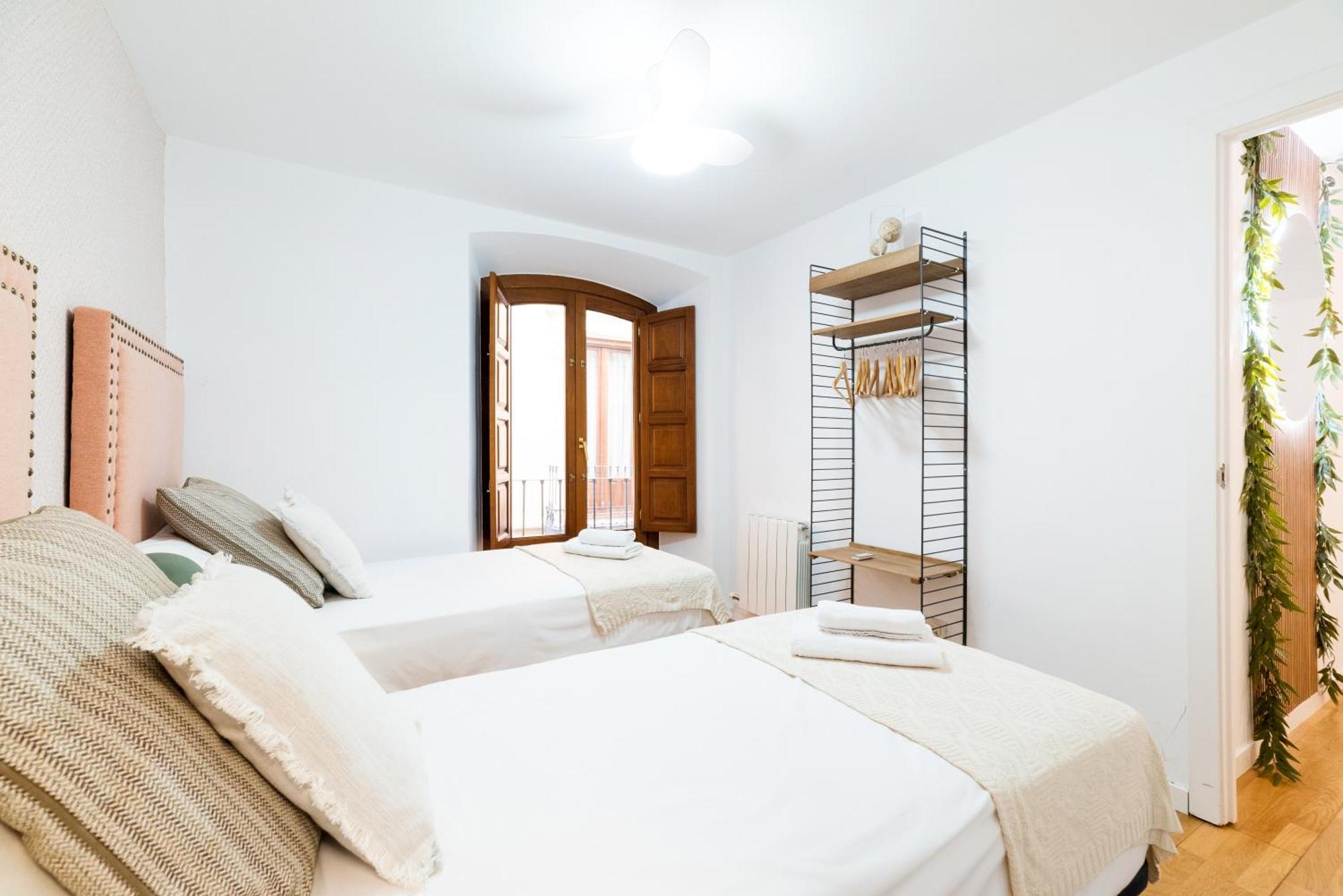 Moderno Apartamento En Granada Centro Ngoại thất bức ảnh