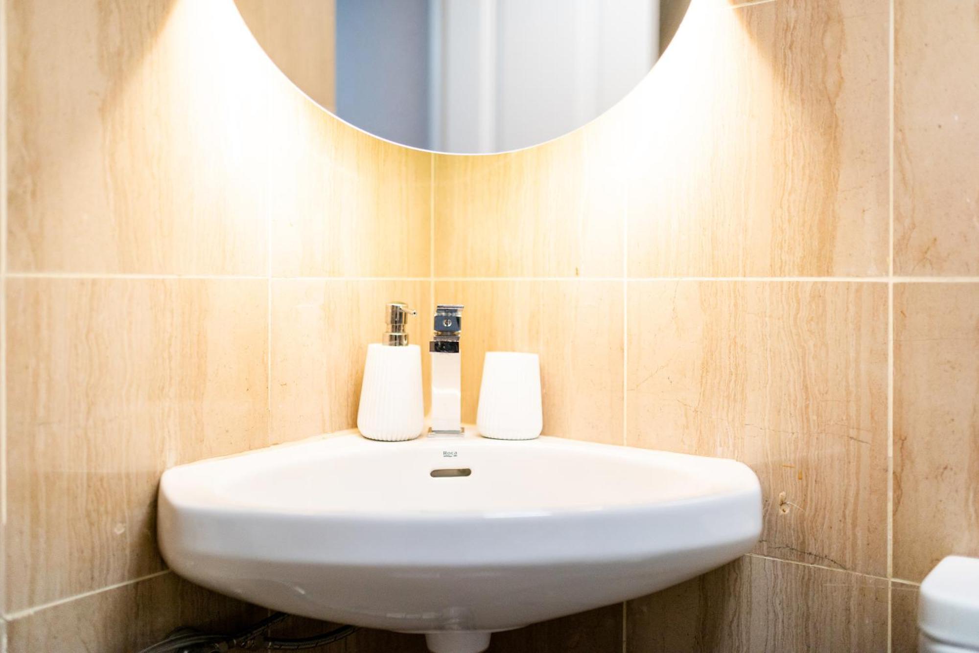 Moderno Apartamento En Granada Centro Ngoại thất bức ảnh