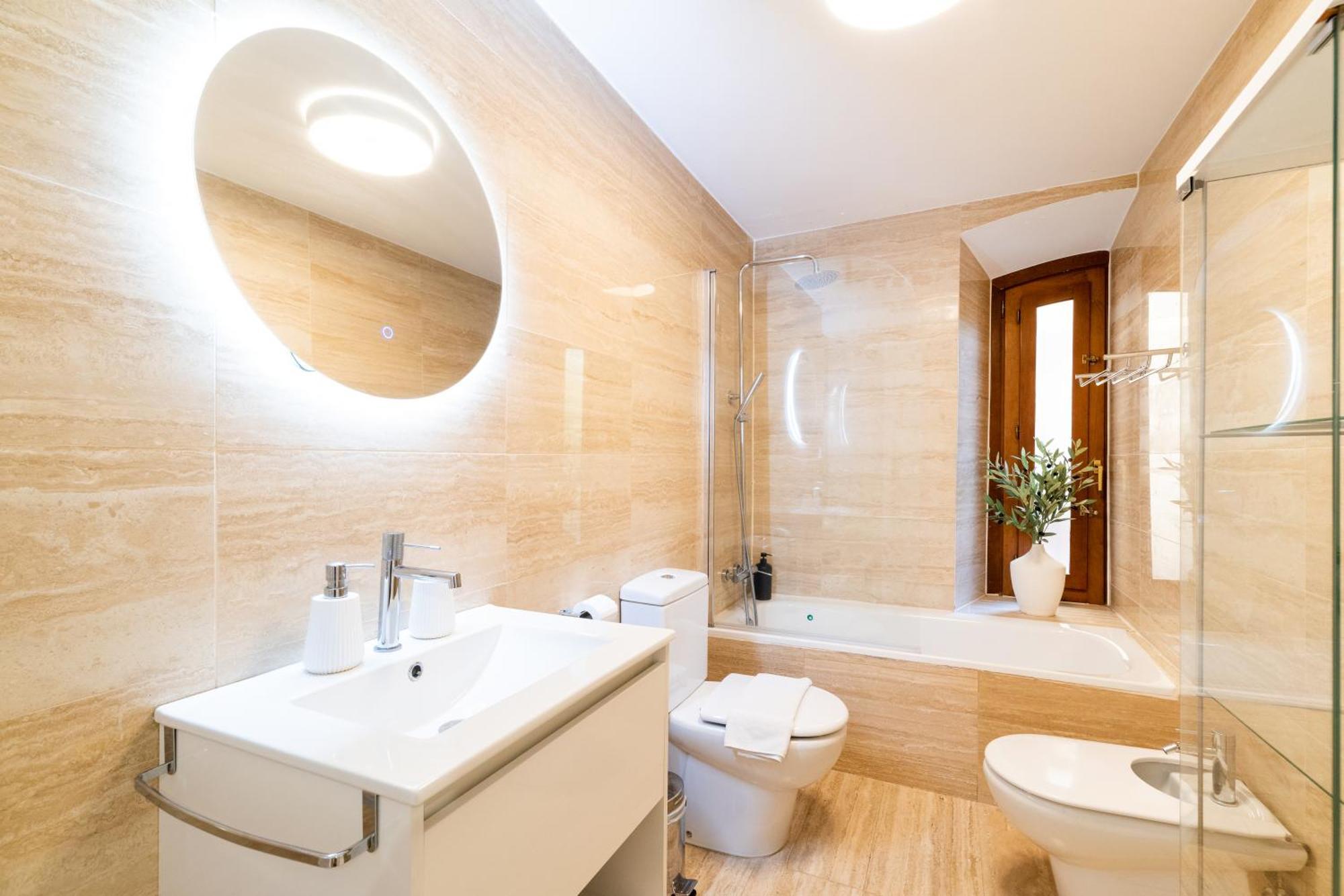 Moderno Apartamento En Granada Centro Ngoại thất bức ảnh