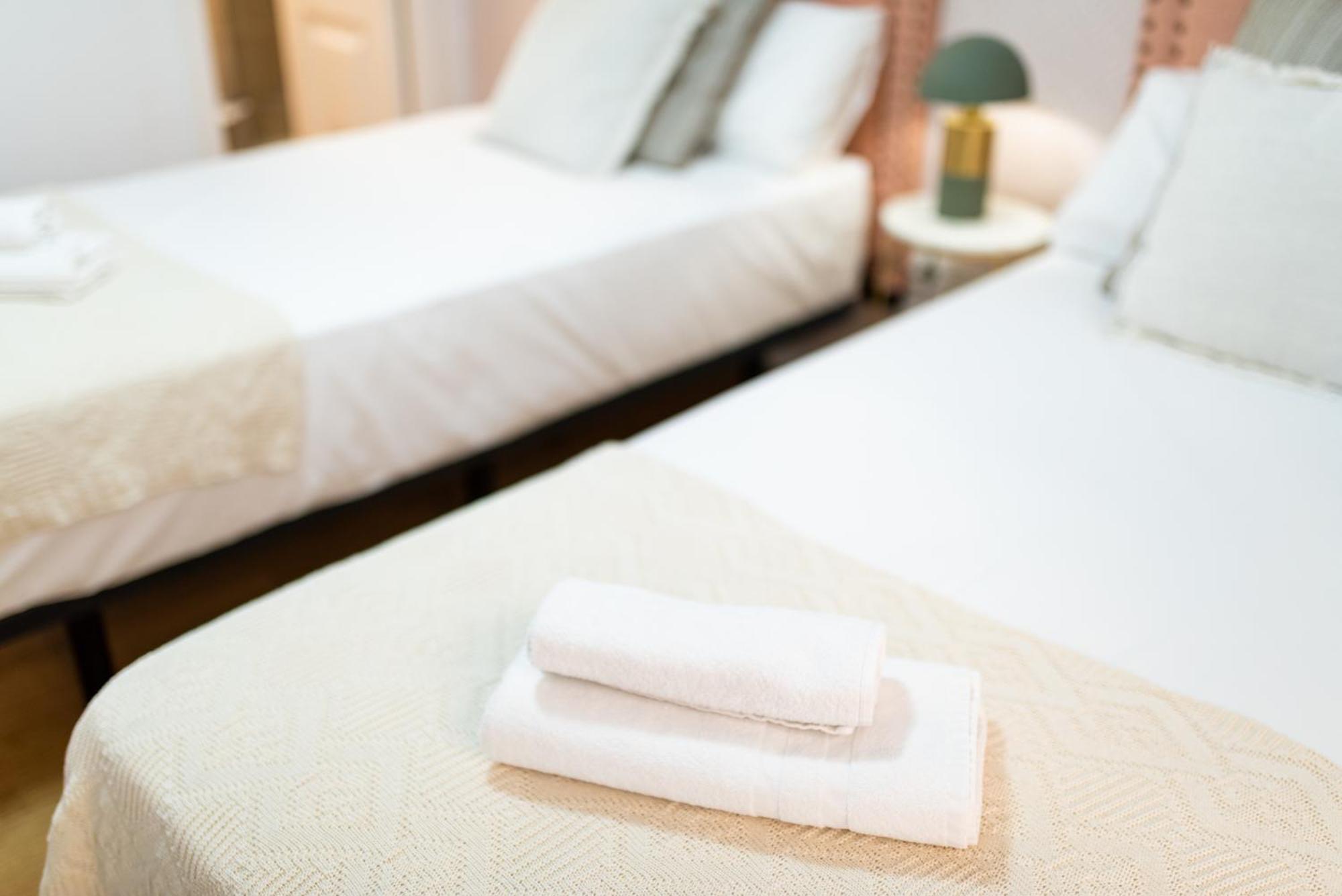 Moderno Apartamento En Granada Centro Ngoại thất bức ảnh